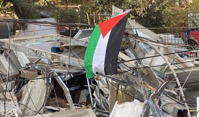 100 عائلة فلسطينية