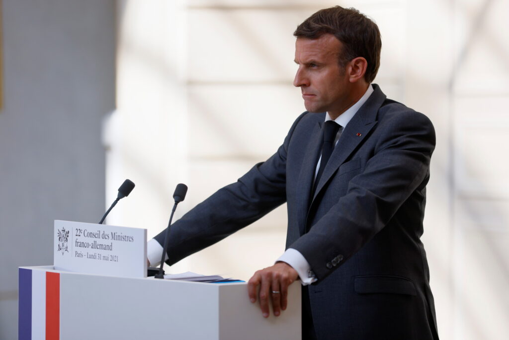 الرئيس الفرنسي إيمانويل ماكرون خلال مؤتمر صحفي في قصر الاليزيه بباريس يوم 31 مايو ايار 2021.(الصورة: رويترز)