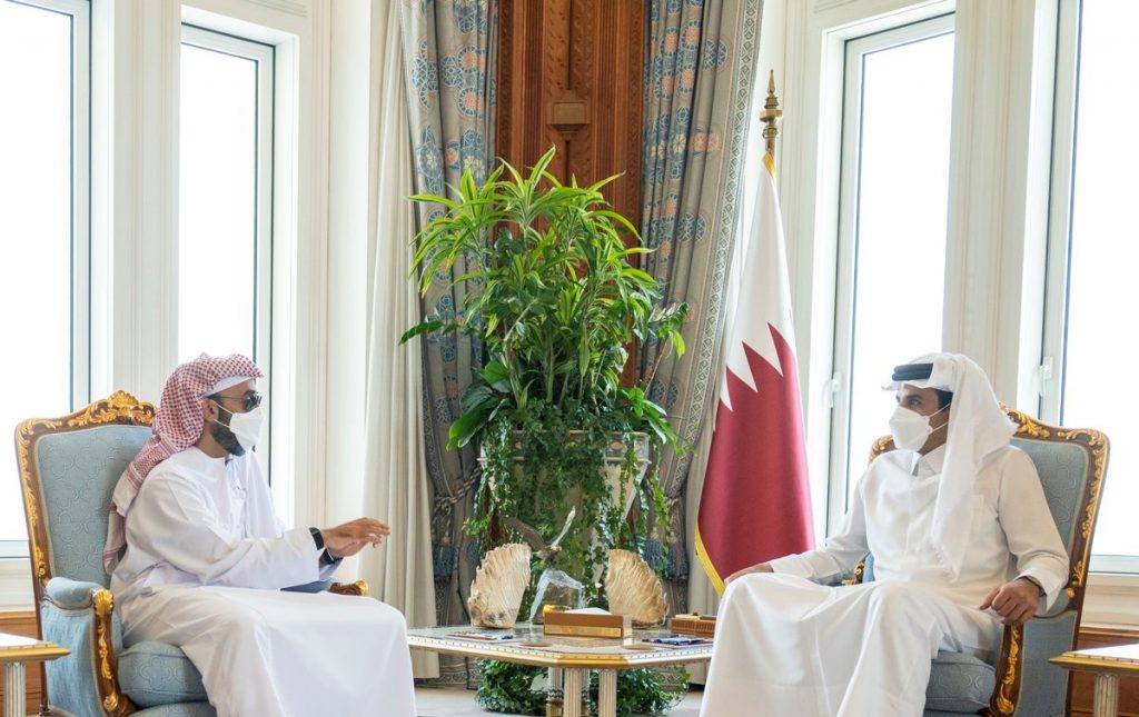 مسؤول إماراتي كبير يلتقي بأمير قطر وتركيا تتحدث عن استثمارات امارتية تنقذ اقتصادها