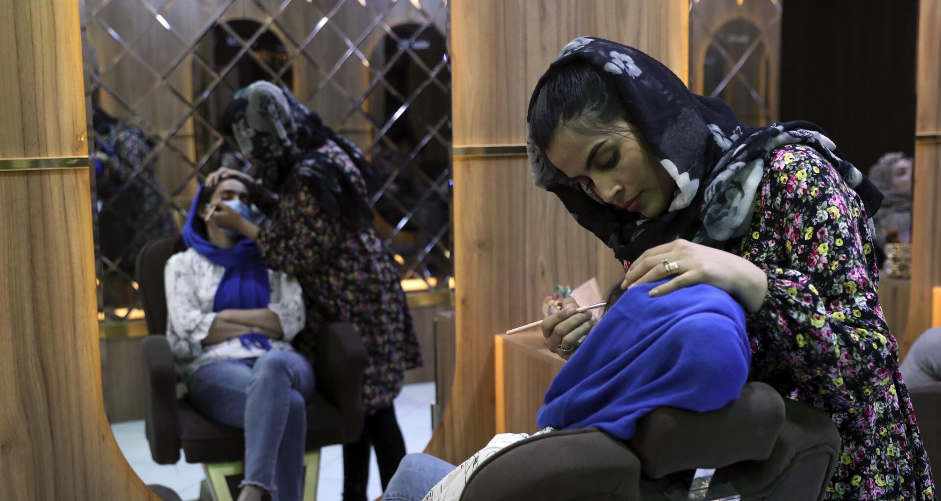 حياة النساء في أفغانستان