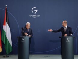 خطاب عباس في ألمانيا