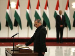 ادانة محمود عباس لأحداث القدس