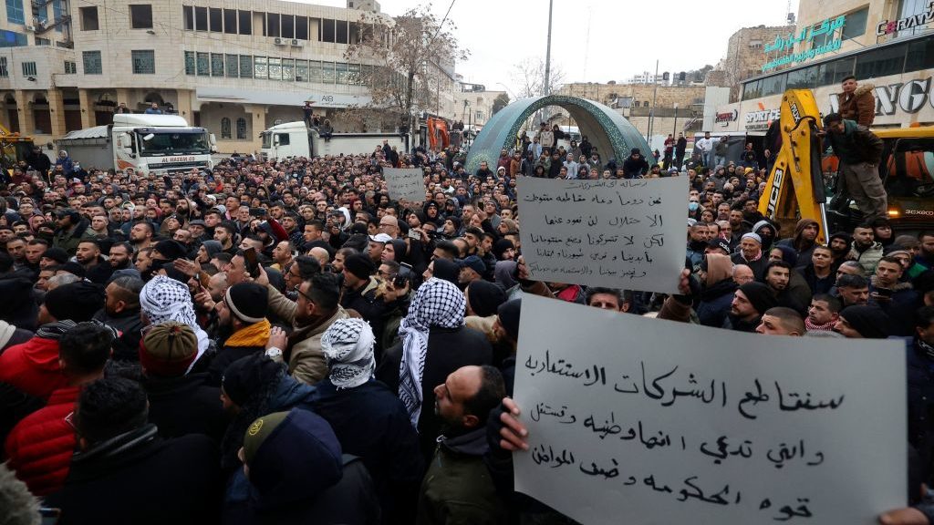 احتجاجات في مدينة الخليل على غلاء الأسعار بدون رقابه