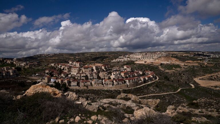 عدد المستوطنات في الضفة الغربية